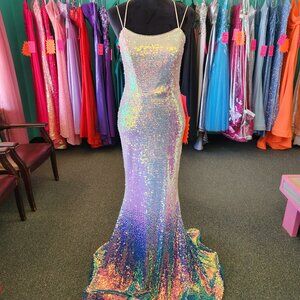 Nina Canacci 1536 Size 4 Champagne/Blue Ombre Sequin Prom Dress Evening Gown